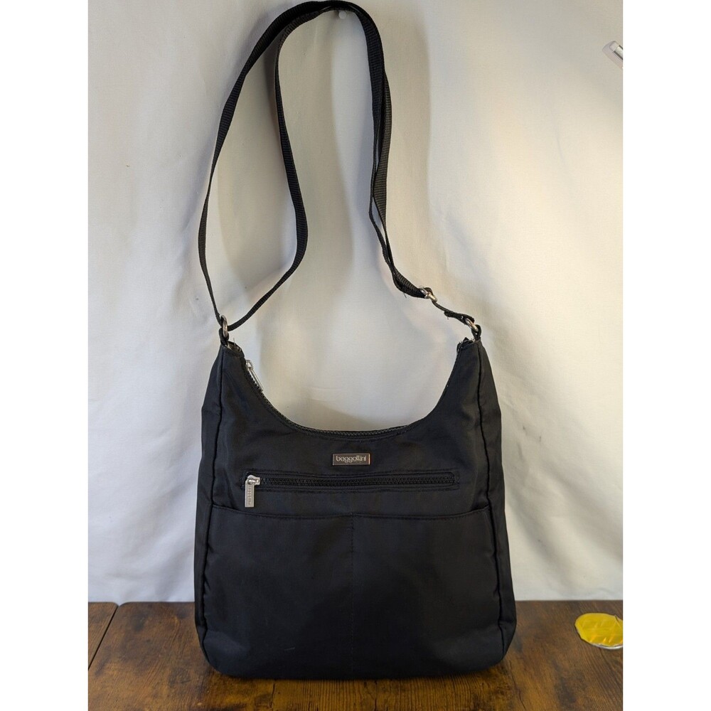 Baggallini Crossbody Bag Black Big Zipper Nylon Purse Travel